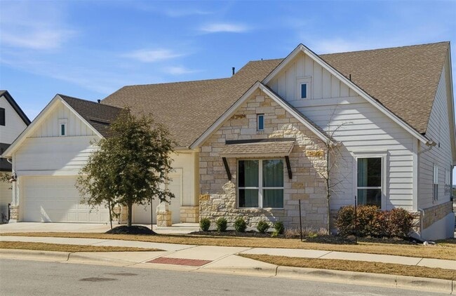 Photo - 256 Smoke Tree Cir