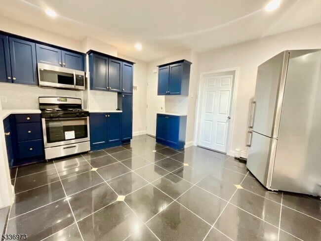 Photo - 17 Cleveland Ave