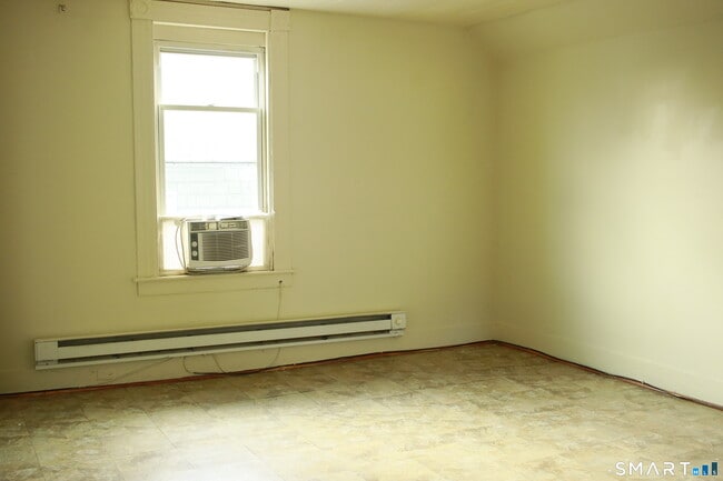 Photo - 175 Chestnut Ave