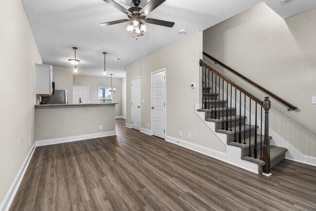 Photo - 202 Burch Rd