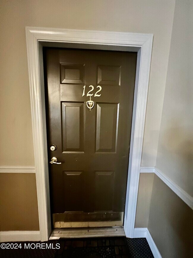 Photo - 122 Sloan Ct