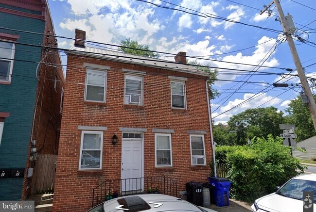 Building Photo - 480 W South St Unit 2 Rental