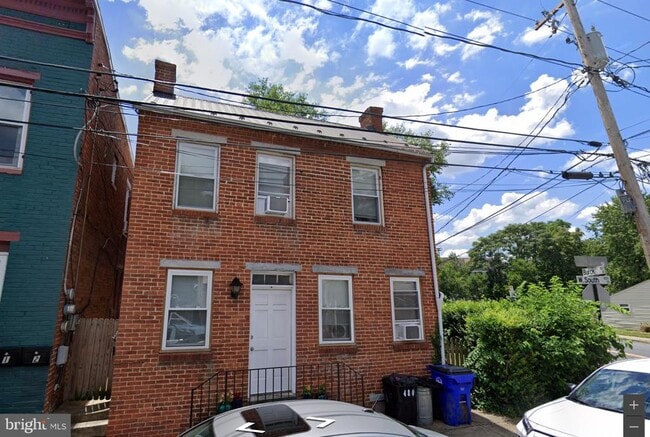Building Photo - 480 W South St Unit 2 Rental
