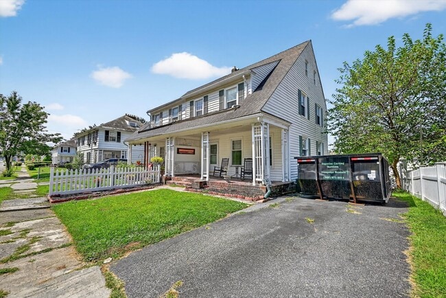 Building Photo - Turn-key Ready 3 BR 1 BA in Newburgh, NY Rental