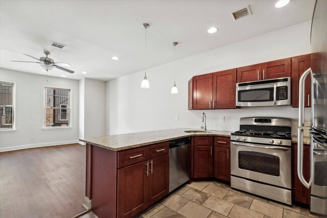 Building Photo - 1906 N 18th St Unit B