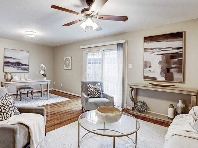 Building Photo - 14333 Memorial Dr Unit 62.554