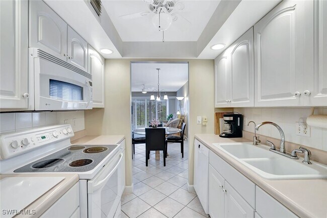 Photo - 1300 Gulf Shore Blvd N Unidad 410