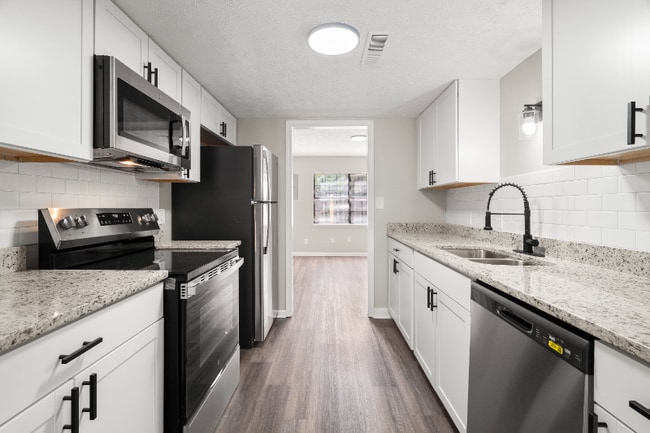 Photo - 1209 Cave Spring Rd SW