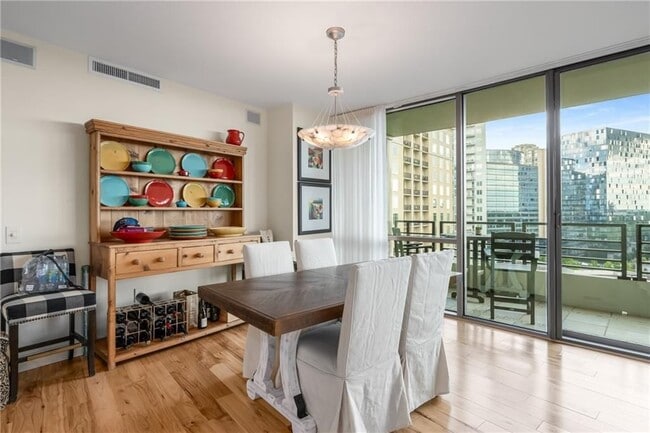 Photo - 700 Park Regency Pl NE Unit 1906