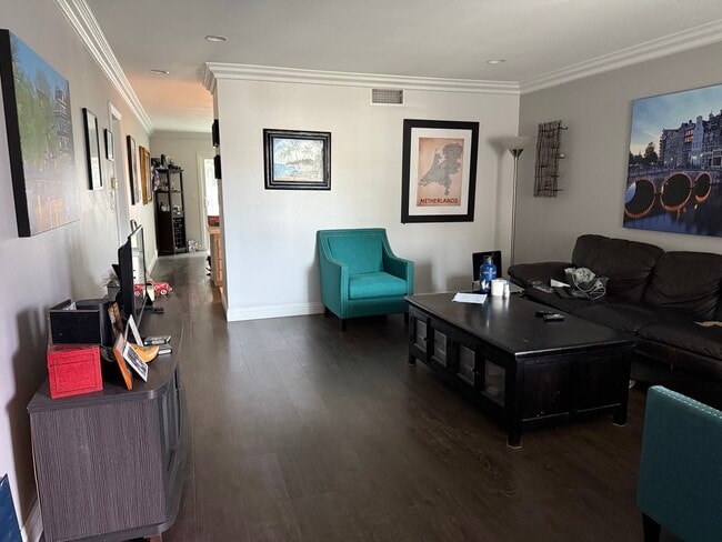 Photo - 2008 E Stearns Ave