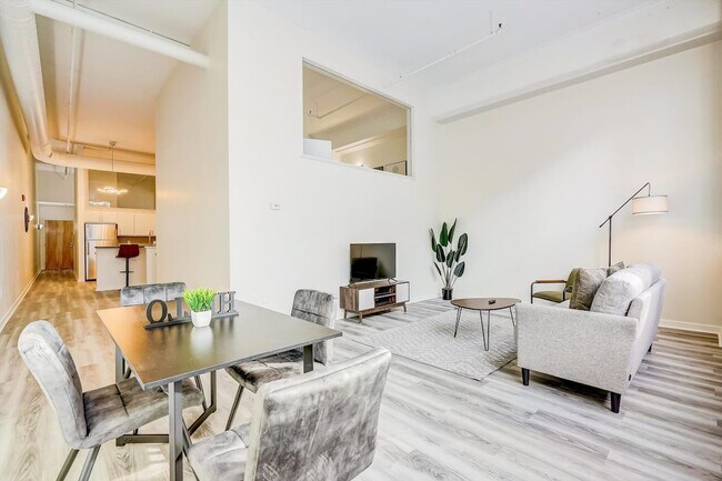 Photo - 50 N Illinois St Unit ID1014567P