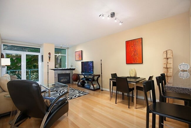 Photo - Fully Furnished 1 bedroom, 1 bath located in The Discovery Building!