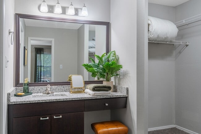Clairmont Reserve Apartment Homes