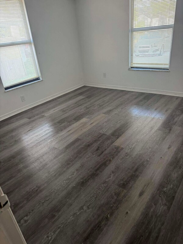 Photo - 118 Admiral Cir Unit B