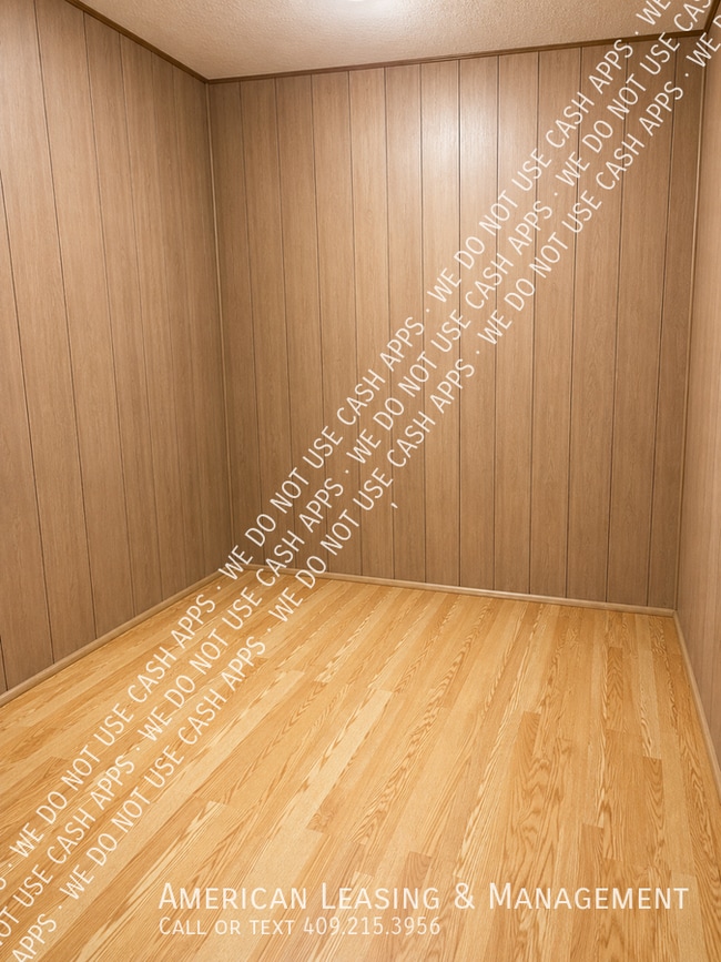 Photo - 7121 TX-94