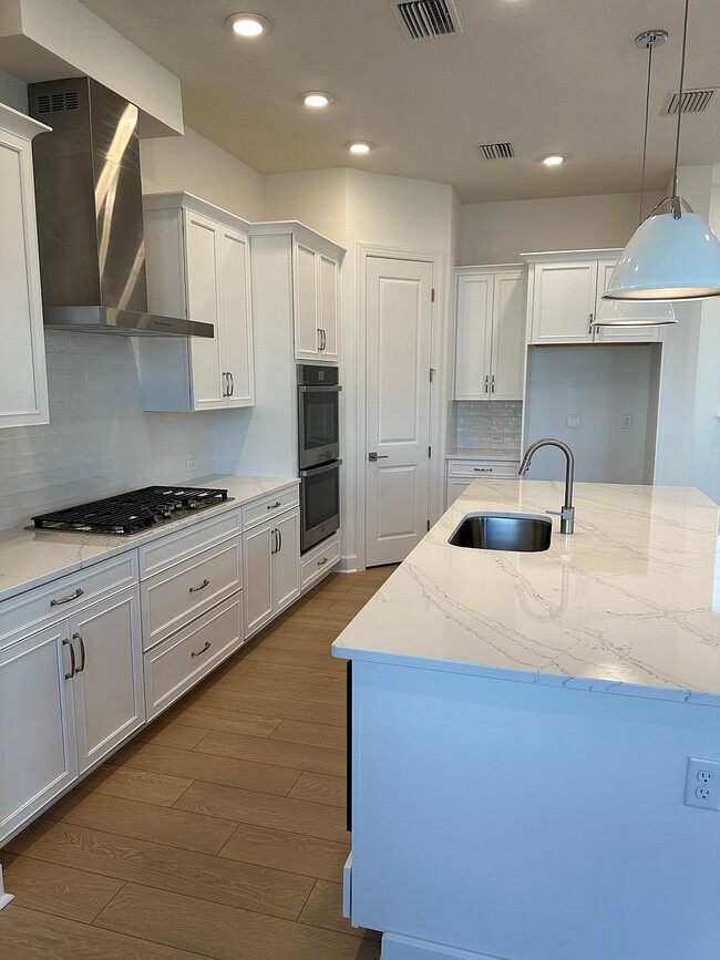 Photo - 165 Seabrook Vlg Ave