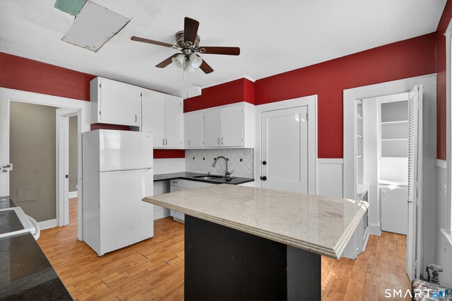 Photo - 1442 Wood Ave Unidad 2