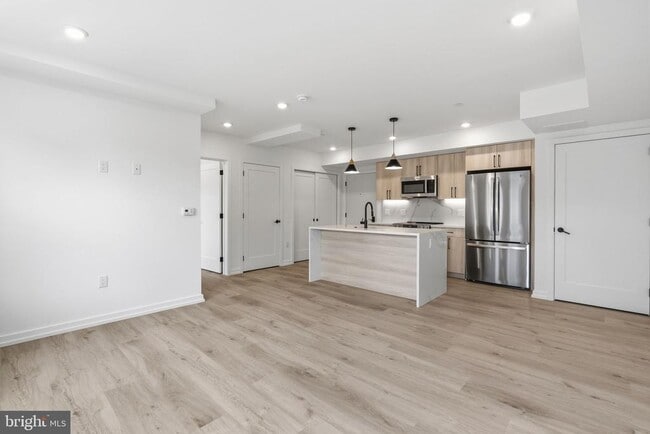Photo - 209 New St Unit 5E