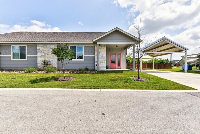 Photo - 400A Rose Dr