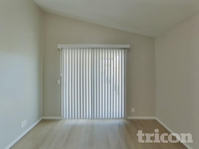 Photo - 7321 N 69th Ave