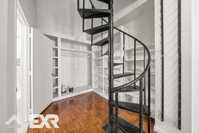 Photo - 52 E 13th St Unidad 4A