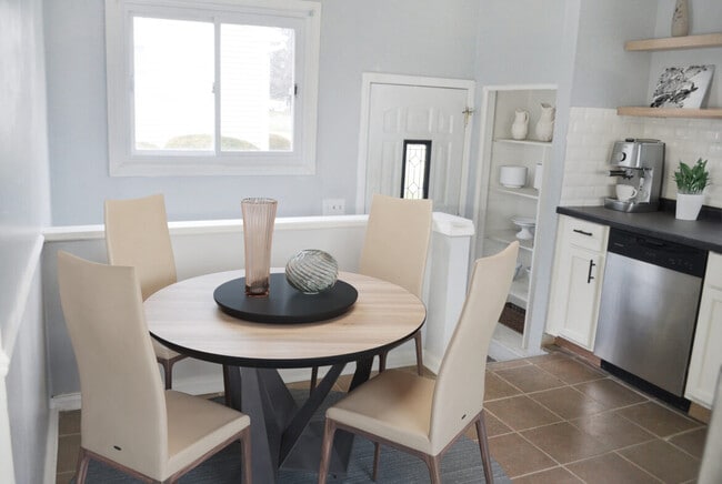 Photo - 4512 Burchfield Ave