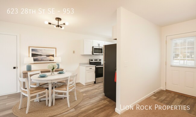 Photo - 623 28th St SE Unit 953