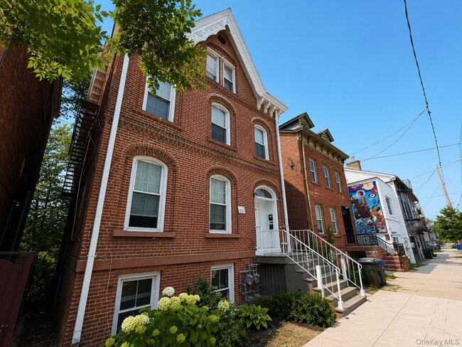 167 Liberty St Unit 3