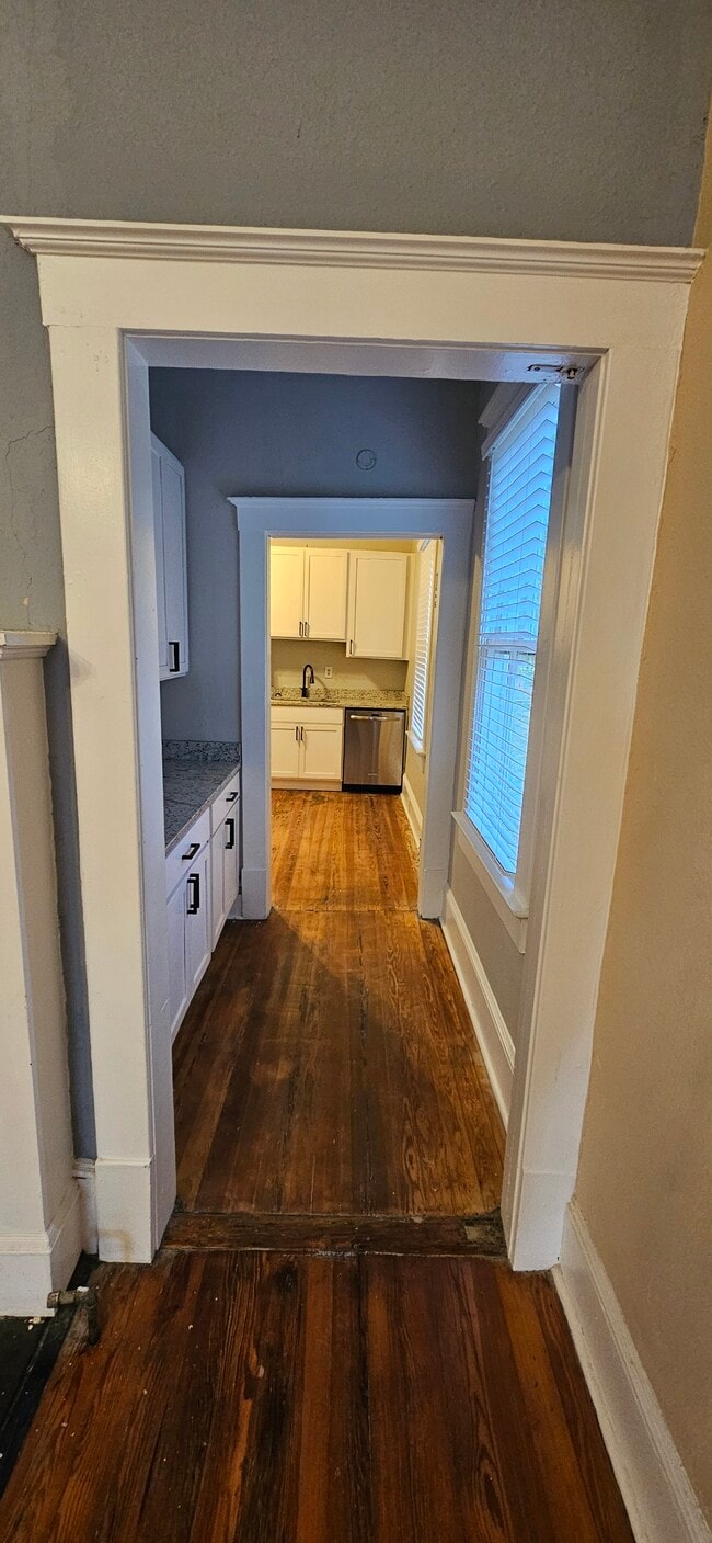 Photo - 2533 English Ave