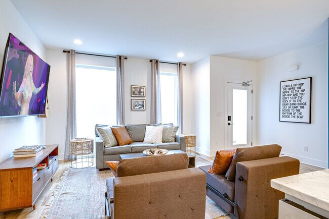 Photo - 2807 Delaware Ave Unit ID1325676P