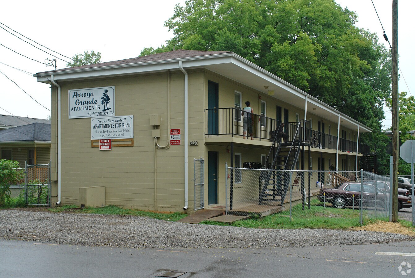 Chestnut Flats - Chestnut  Flats Apartments