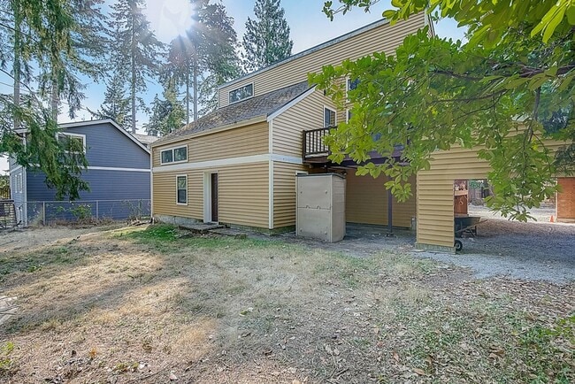 Photo - 4 bed/ 2 bath house on 145th St!