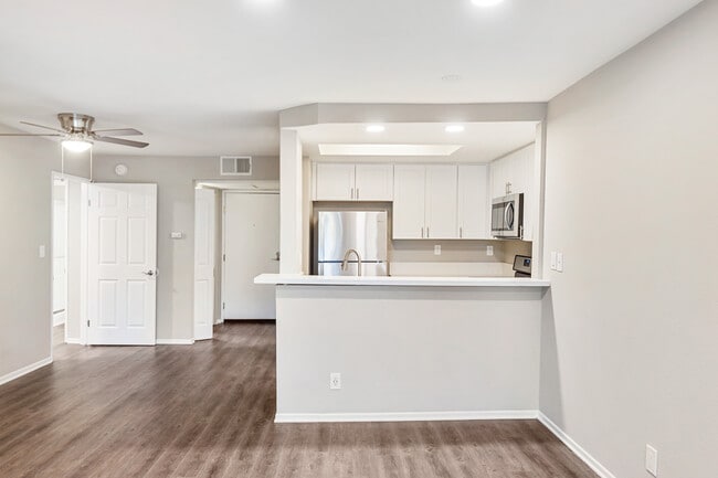 Laurel Canyon, 4500