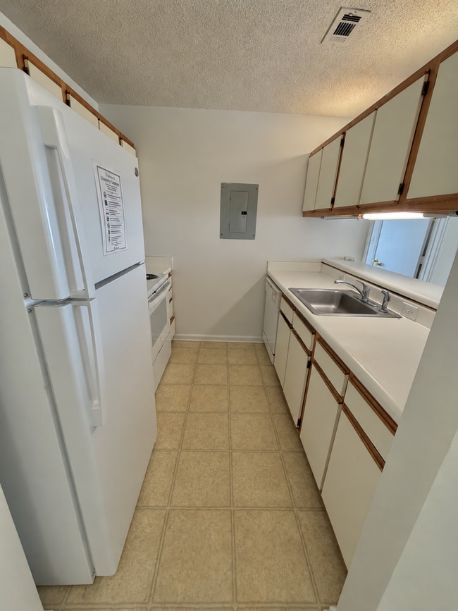 1500 Graduate Ln