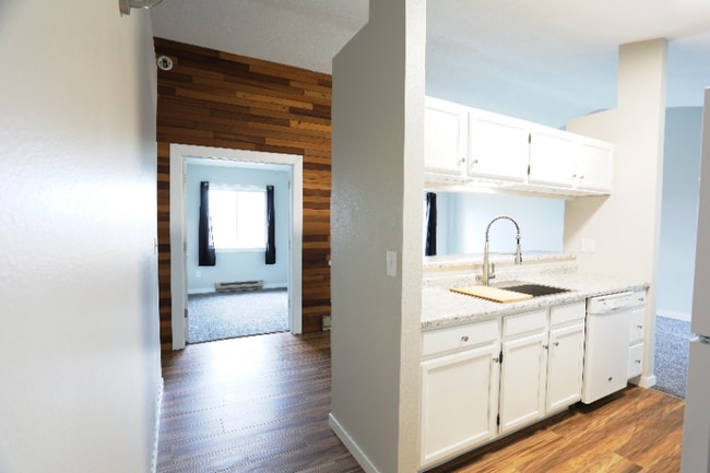 Photo - 3193 17th St S