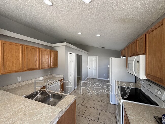 Photo - 715 Piermont Dr