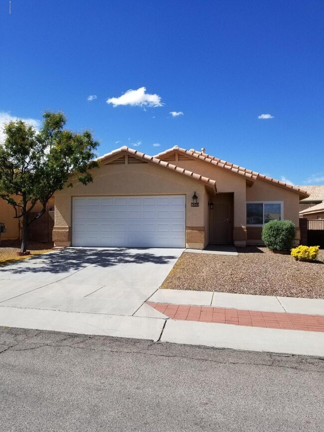 Building Photo - 9342 E Marcasite Ln