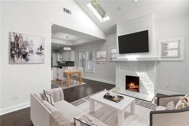 954 Byron Dr SW