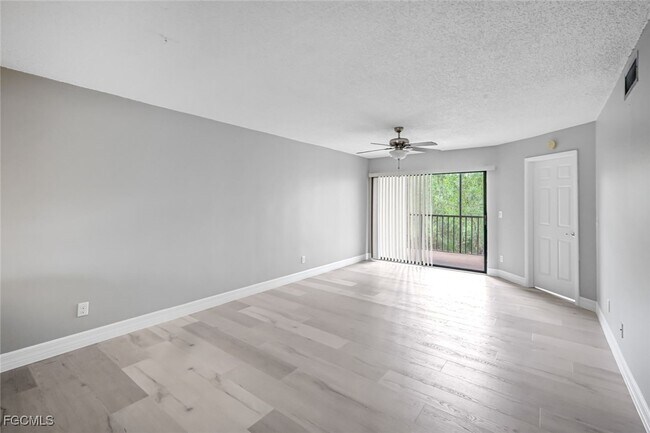 Building Photo - 15206 Parkside Dr Unit 102 Rental