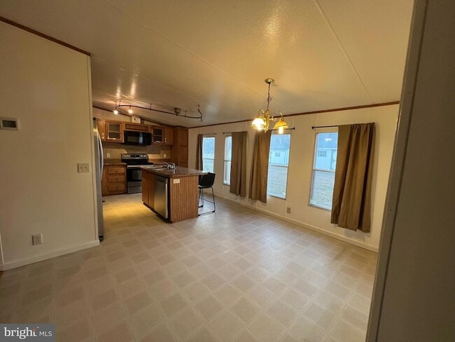 Photo - 5738 Big Stone Beach Rd