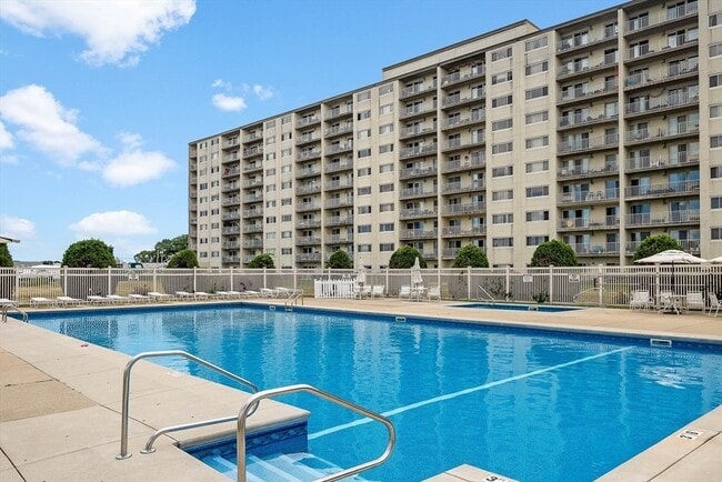 Photo - 200 Cove Way Unit 217