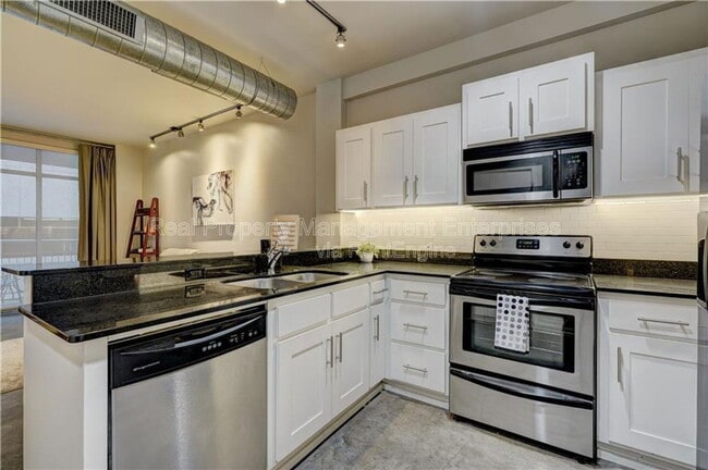 Photo - 1 NE 2nd St Unit 304