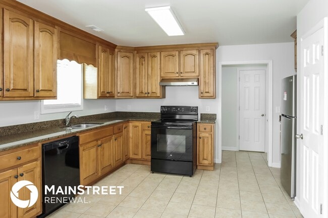 Photo - 114 Bent Saddle St