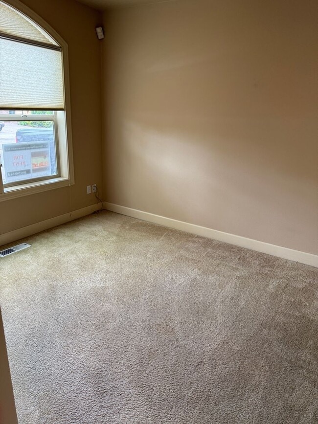 Photo - 21130 NW Galice Ln
