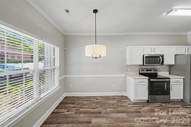 Photo - 2120 Sardony Ln