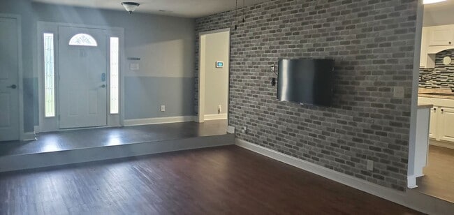 Photo - 1401 Carnsmore Dr