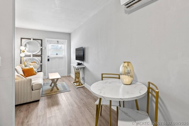 1826 Sherman St Unit 8