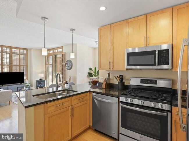 Photo - 820 N Pollard St Unit 511
