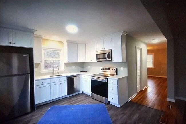 Photo - 70 Belden Rd