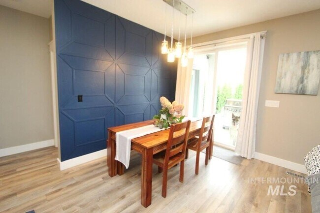 Photo - Must See Kuna Home in Mineral Springs Subd...